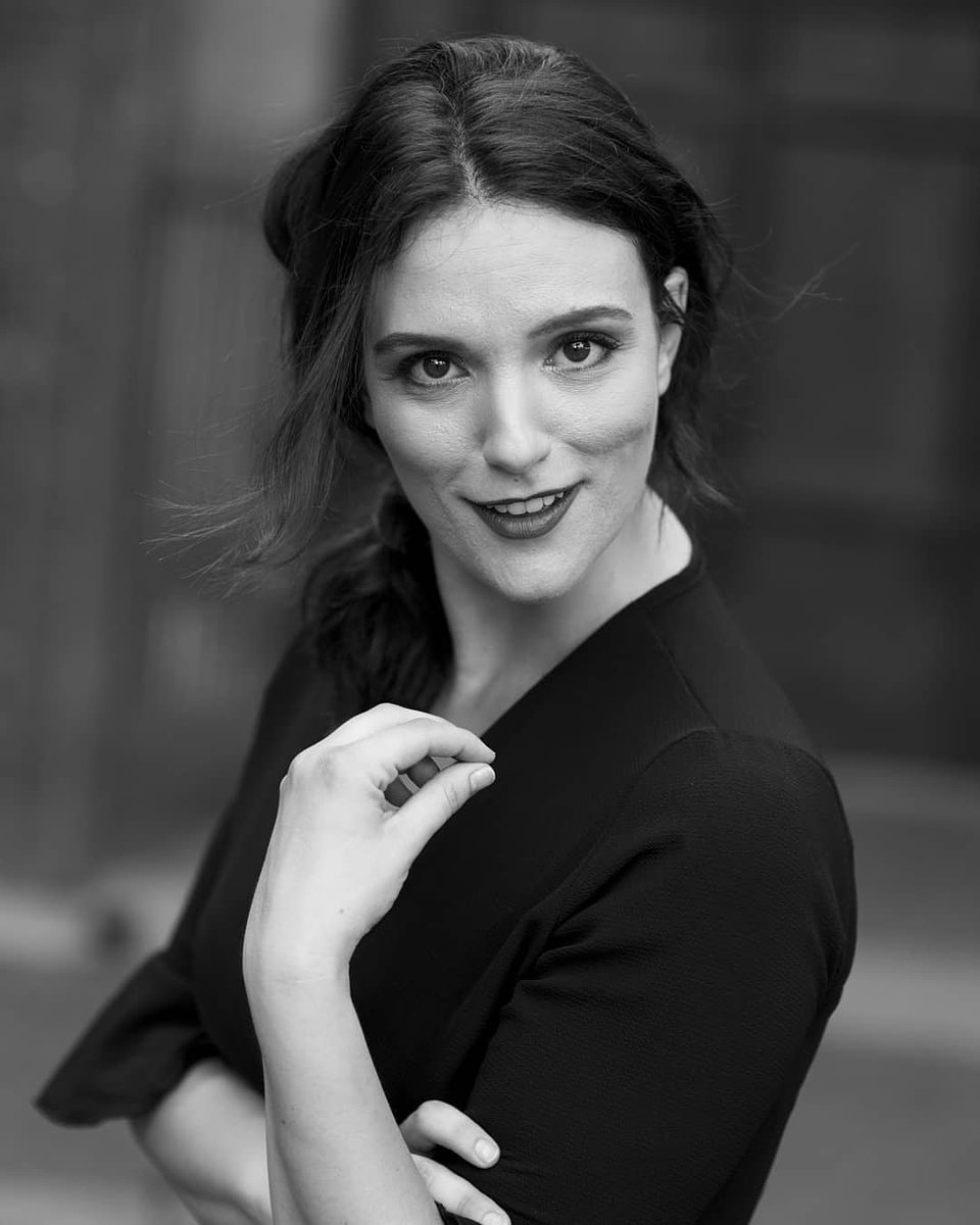 giusyia's tweet photo. New book by Paolo Palmieri! #actress https://t.co/0NvgseO4hL