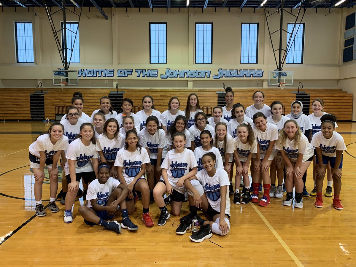 jjgirlshoops's tweet photo. Nice job to all these campers! We’re so excited for you to play Johnson Basketball! @jjnation https://t.co/1JUgCRmGpC