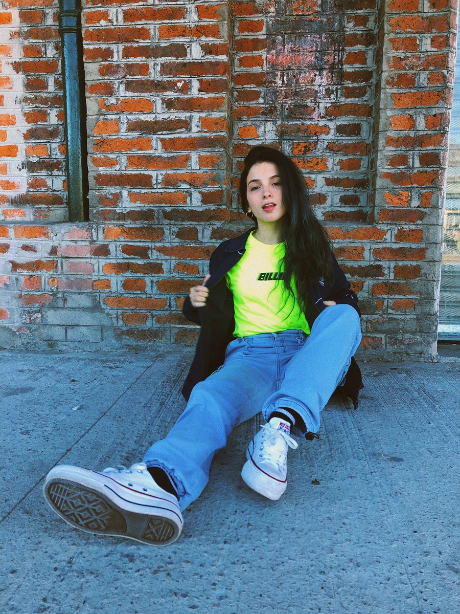 AngieVelasco08's tweet photo. billie🕷 https://t.co/YfGm9cZl9b