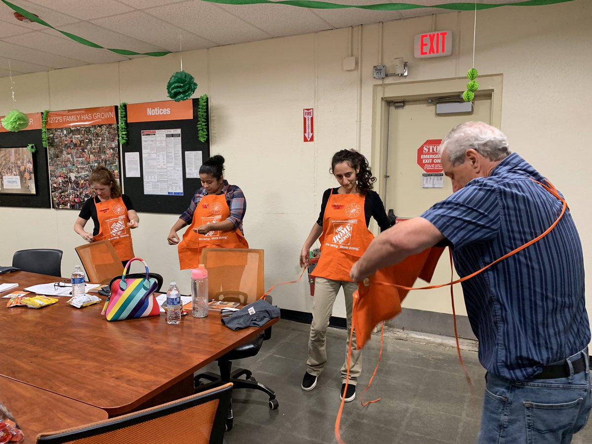 SusanCortese's tweet photo. D36 LI NY Welcomes Eileen, Leidy & Ashley to our #NewHDFam2019 @HuntingtonHD They gladly signed up for #ISupportTHF They are excited to be joining our team! @mespo2013 @JahnJoyce @sherryyaskin @BIngsgirl25 @DonnaMarron5 @1272SASM @jpmorse @clueless4p @richardnydegge2 @Mcgalec99 https://t.co/QHuDaTONJN