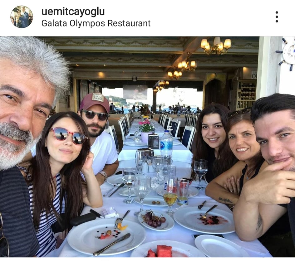 arem1956's tweet photo. E papà Uemit.. ci regala una gioia...!!!👍👍
Tutti bellissimi... !!!🔝🔝💯❤❤✌
La famiglia.. ❤❤
#SerkanÇayoğlu #OzgeGurel
#serkan.. #cig #uemit https://t.co/HAgYCzPMfh