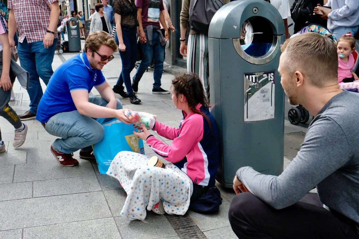 GID_Ireland's tweet photo. Activists in #Dublin handed out food to some of the 10,000 Irish homeless this afternoon. Meanwhile, our government ignores them in favour of importing legions of economic migrants without the consent of the Irish people. https://t.co/AlMdEC3scy