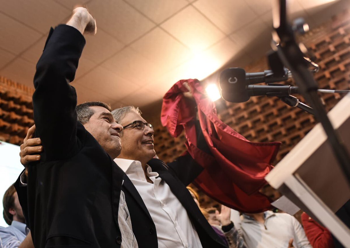 CarolinaAche's tweet photo. Ayer la #ConvencionColorada fue una fiesta democrática que vivimos con mucha emoción. La sala Jorge Batlle explotó de alegría y esperanza. Siento un gran orgullo y un gran compromiso por un #mejorfuturo https://t.co/KTTw4sHFjI