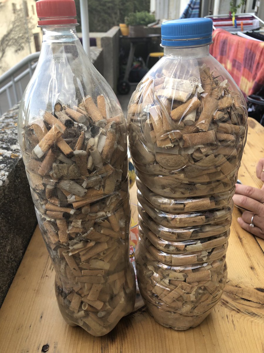 ceciliactnnn's tweet photo. On était motivé avec ma mère donc on a décidé de faire le #FillTheBottle et donc on a rempli 2 bouteilles de 2 litres, on remet ça à demain 💪🏼 https://t.co/2oaf1V7erD