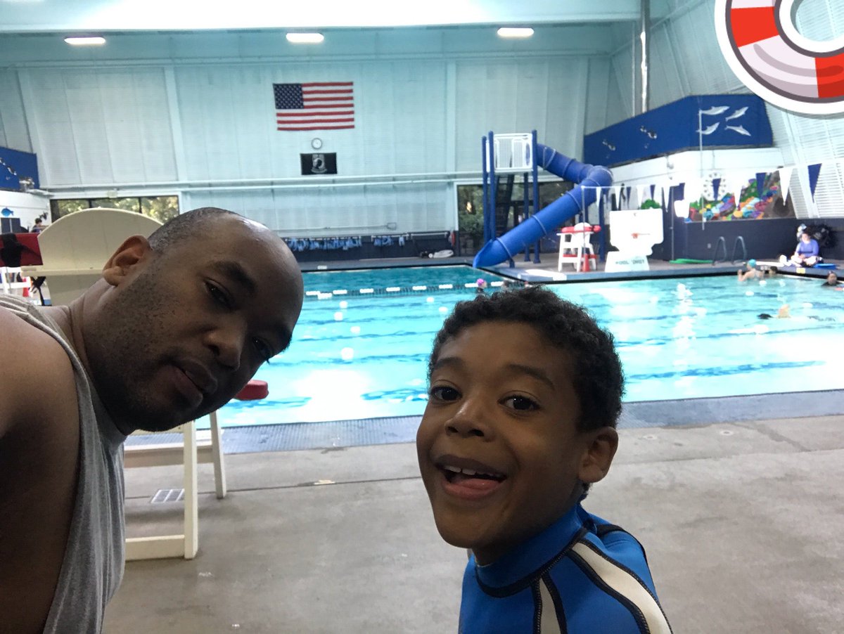 chilumba's tweet photo. How to be a fish. #SwimDate (@ Bellevue Aquatic Center in Bellevue, WA) https://t.co/D6xlKSOdT6 https://t.co/ivn2kGbGxO