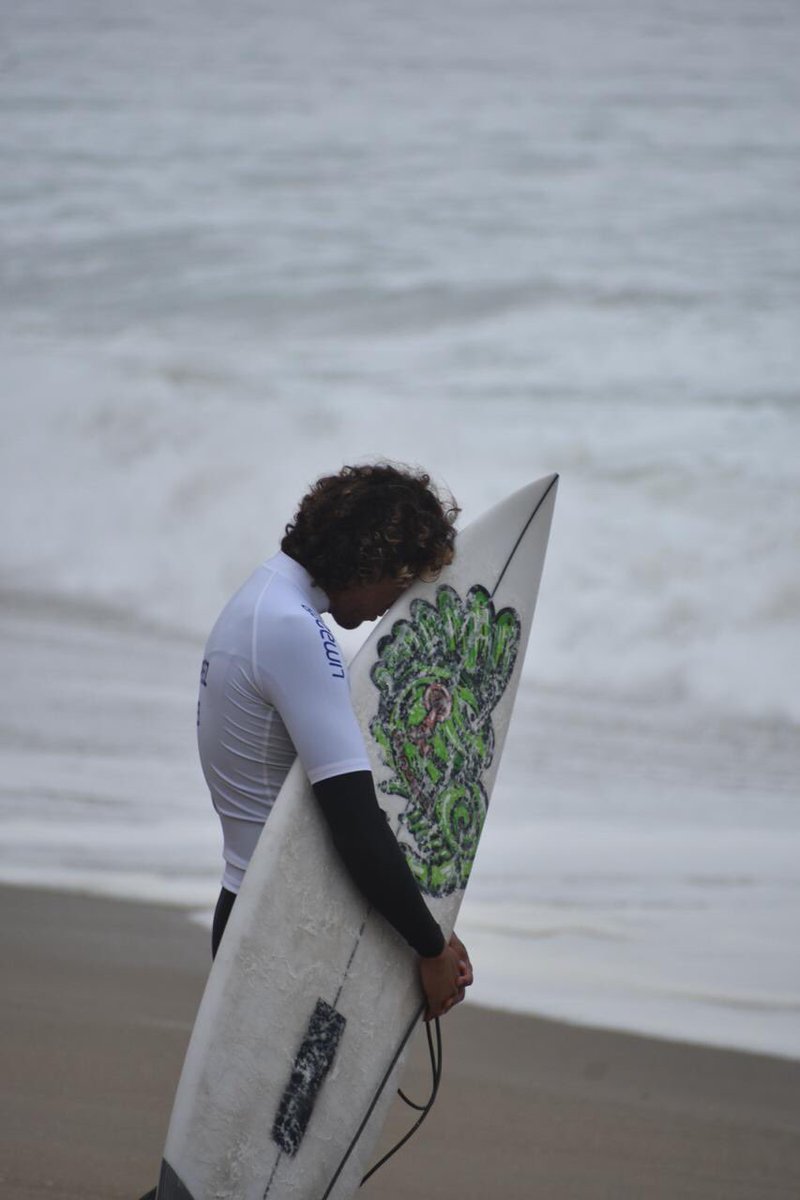 No importa el color de la medalla sino el valor de HÉROE que mostraste desde ya BRYAN PÉREZ los salvadoreños de verdad te agradecemos de corazón!!!