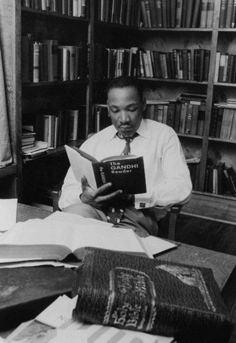 ValaAfshar's tweet photo. To find new ideas, read old books. https://t.co/XovhH38P7H