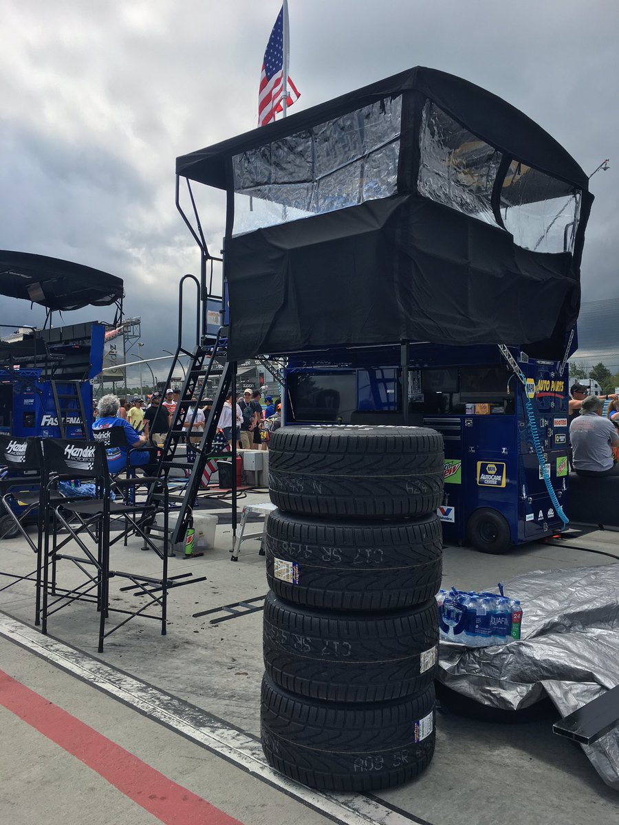 BlueDevil3331's tweet photo. Pre-race walk down pit road with the @TheQuantEdge NASCAR experience...a little overcast, but @chaseelliott has his rain tires stacked and ready. https://t.co/hjOpgAnTuF