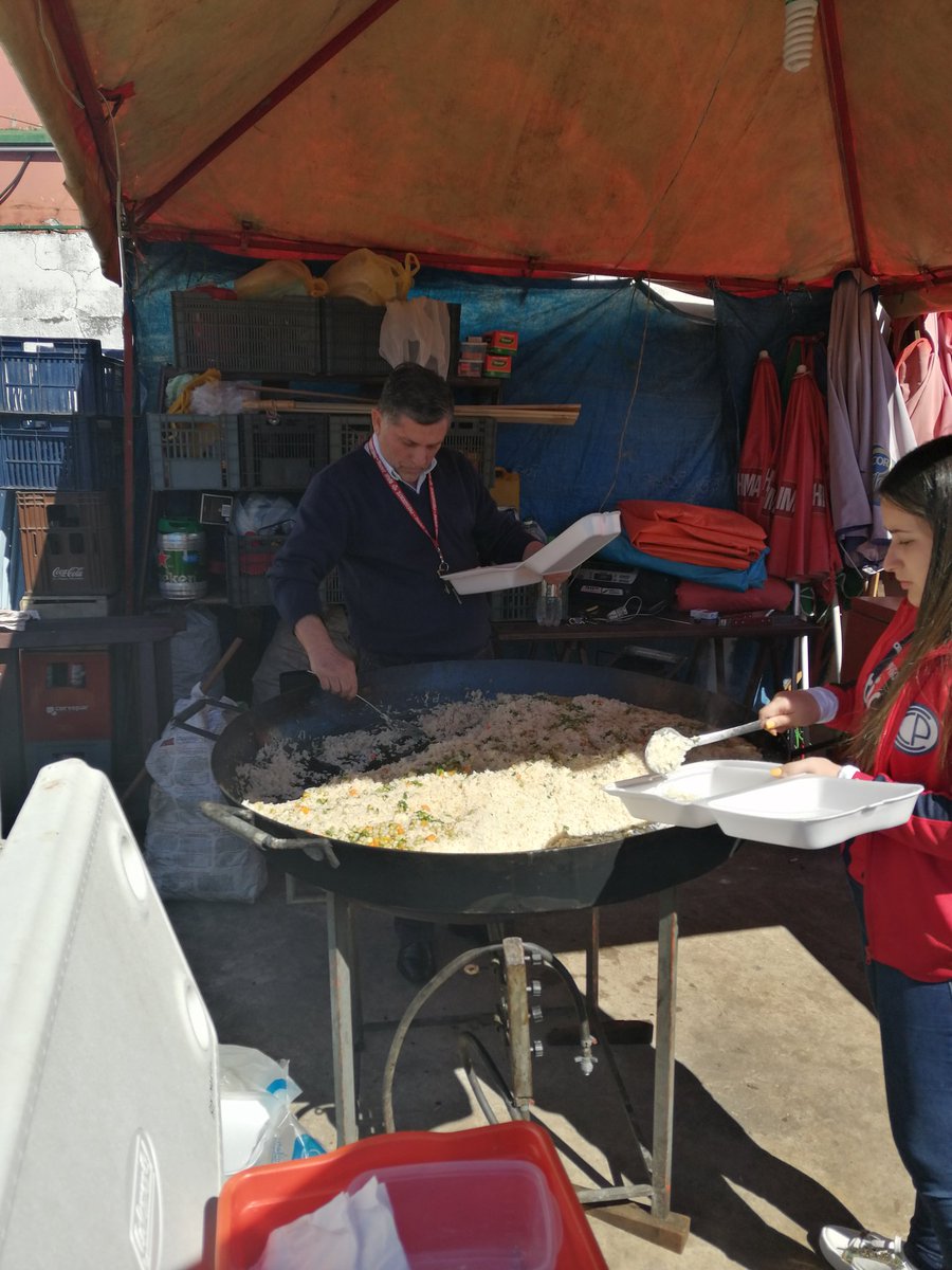 Comitecerrista1's tweet photo. Muchas gracias a todas las personas que colaboraron comprando nuestra adhesión a beneficio del Festejo del Día del Niño 🔵🔴👏🏼👏🏼👏🏼👏🏼👏🏼 https://t.co/6LfV21ZRav