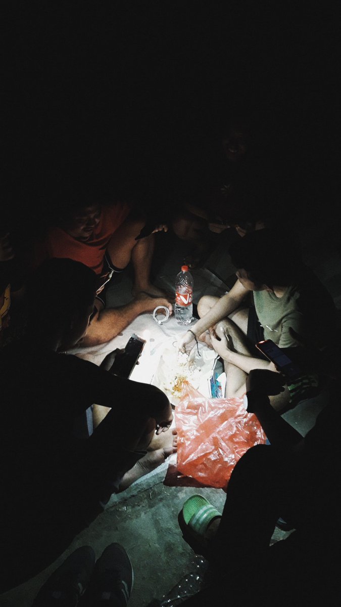 Dsetiaawan's tweet photo. Pe el en menyatukan kita semua..
#plnchallenge
#terimakasihpln https://t.co/9byDbSrUt2