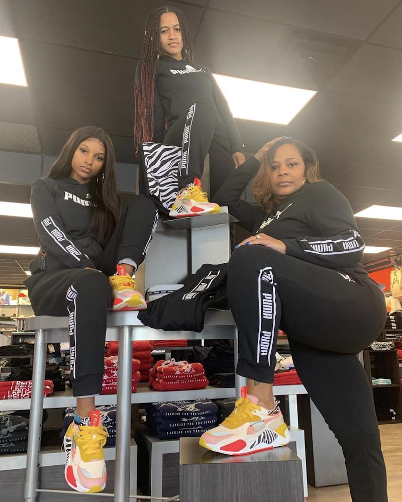 DTLRVILLA's tweet photo. ๐ Let the ladies help you shop!
#Puma RS-X Unexpected ๐ฑ
๐ฃ๏ธ Available in-stores and online!!
๐ COP NOW: https://t.co/mYFRAJEYgt
Posted up in their @Puma fits!!
โค๏ธ@anita.dixson (IG)
โค๏ธ@roman_godess (IG)
โค๏ธ@ibridgethegap (IG)
#DTLR #Puma #DTLRstores
๐ธ @yung__jeffe https://t.co/8OSenvUxaR
