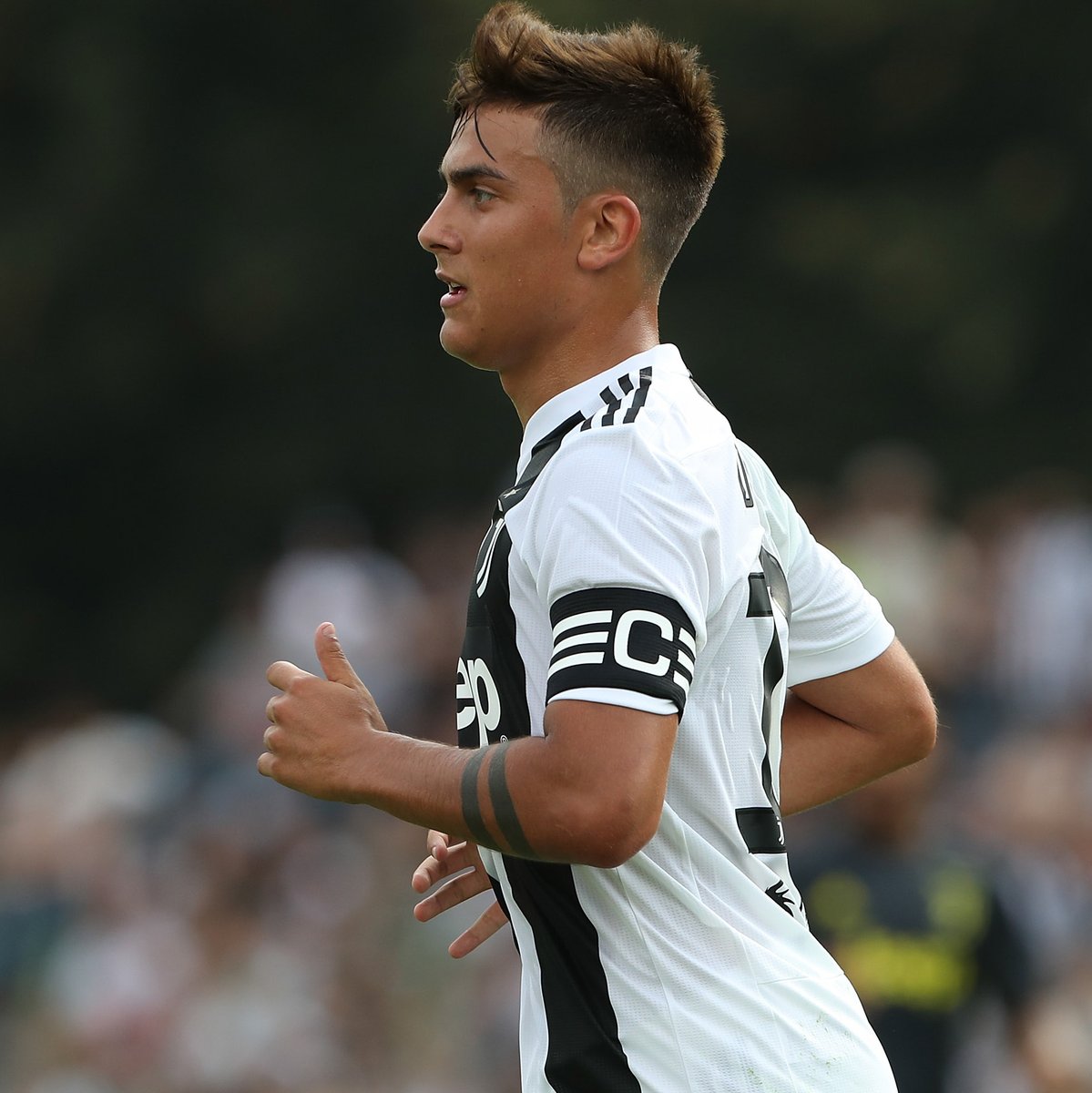 #DybalaARG | 📍 Paulo se someterá a los estudios médicos correspondientes en J-Medical a la mañana y posteriormente se entrenará junto a sus compañeros en Continassa.