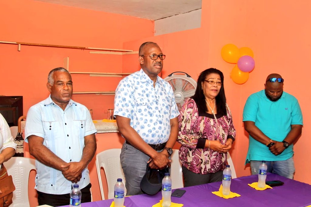 alfredomsde's tweet photo. Hoy sostuvimos reuniones con dirigentes y comunitarios en Los Frailes 1ro y 2do, respectivamente, quienes apoyan nuestro proyecto.

 ➕ Bienestar para nuestro municipio.

➕ Desarrollo de nuestros ciudadanos.

#AlfredoSigaTrabajando.

Alfredo es #LoMejorParaLaGente https://t.co/HpaRDimoEb