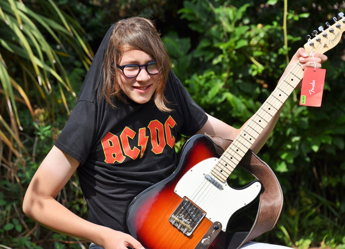 lorybeat's tweet photo. So my 12yo is the Great Cornholio!
He passed his grade 8 guitar exam with DISTINCTION! ... and he is already grade 8 bass guitar! Oh yeah! 🎶🤟🏻🎸🎸 @trinity_rock @seantrelford #fendertelecaster #grade8musicexam #lovemusic #trinityrock #beavisandbutthead https://t.co/c1h7RRLj4i