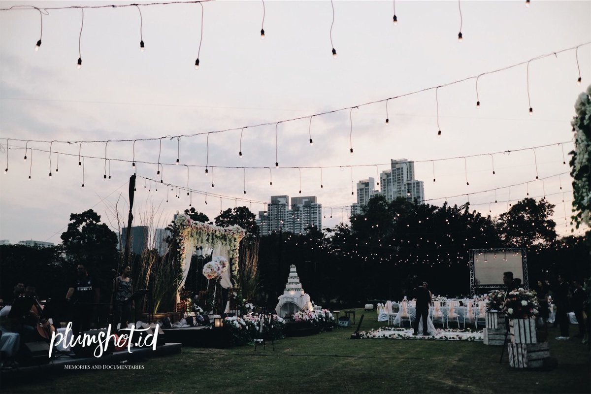 plumshot's tweet photo. Capture your every moments and make it be a good things to remember with us #fotosurabaya #fotografersurabaya #photographerfreelancersurabaya https://t.co/opTWdaPKDi