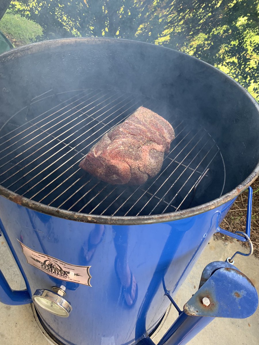 GrillinThyme's tweet photo. First a little hot dog lunch, chicken wing snack and smoked pork butt dinner. #ENCBBQ #thickcut #sowhatmykidlikesdogs #BBQLife #GDS #GrillGrates https://t.co/NzLRpPPfdW