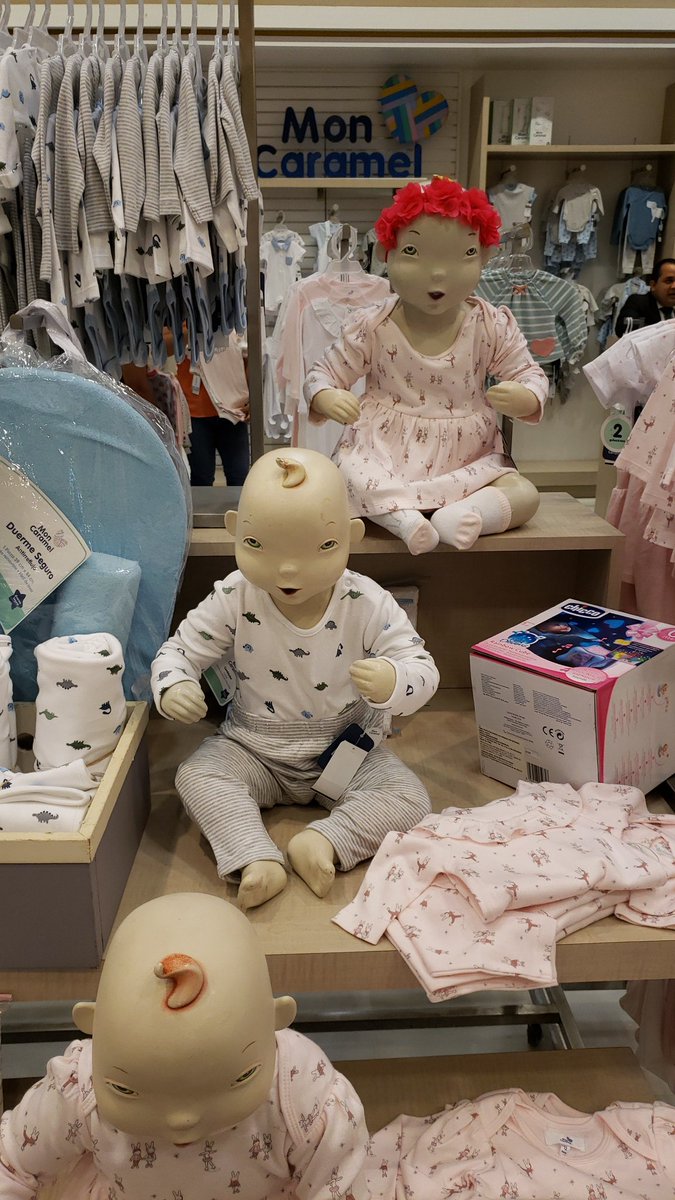 Que pedo con los maniquís bebe ALIEN de liverpool