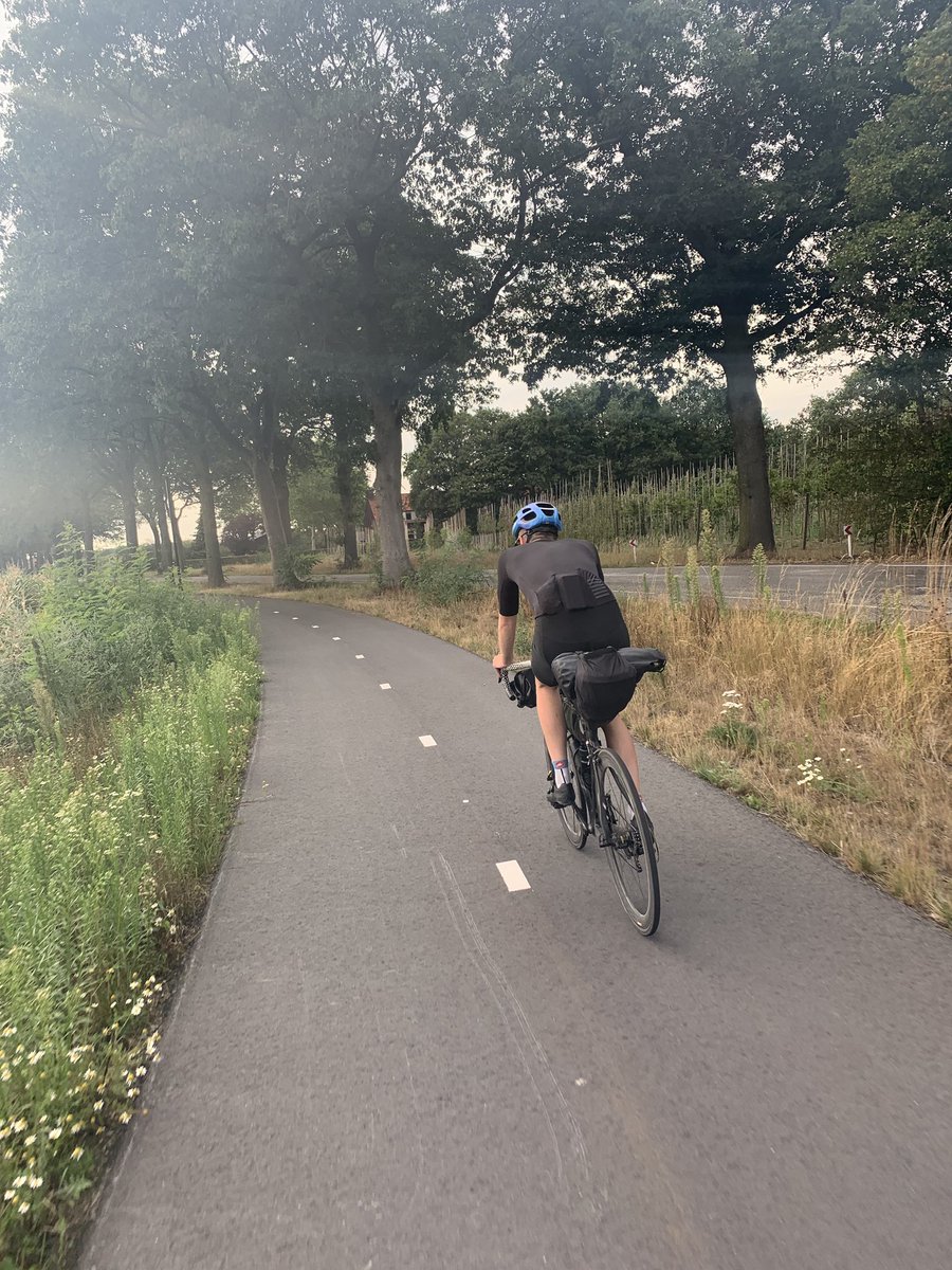 HowardWebsdell's tweet photo. Made it to Eindhoven, 1 broken bag, 1 broken bicycle spoke and 1 large glass of “Spezie” which appears to be half Fanta half coke in a pint glass 🤷🏻‍♂️ off on a bike repair mission tomorrow as there is a reason wheels aren’t usually eggular. 181km/ 113miles 📈 https://t.co/bGVFzmEymf
