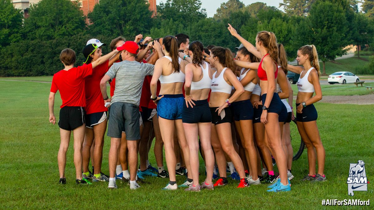 SamfordXC_TF's tweet photo. Name a better squad. We'll wait. 

#AllForSAMford🐶🐾 https://t.co/Lp1veCZwnD