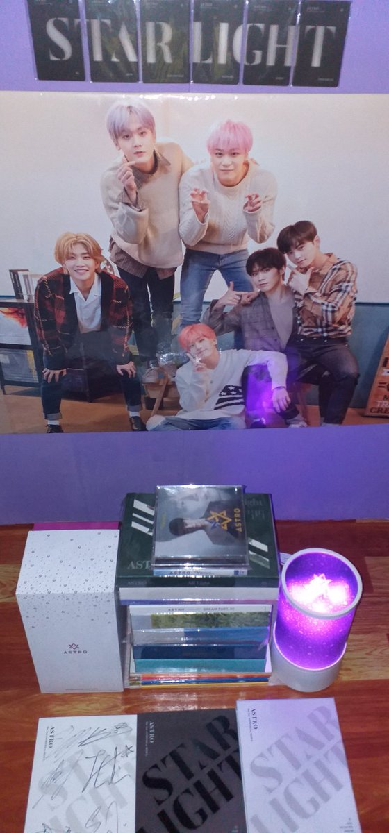 offclychiee's tweet photo. Thank you so much @ASTROHA_GO for making this event possible we love you so much ate @au__9999 😘🎉
And today I already completed my "Dream Albums" Thank you so much guys for this wonderful experience💜🥰
Bonus na yung signed😭😂
@offclASTRO 
#StarlightViewingparty
#ArohaAstro https://t.co/Z7M5LulPXn