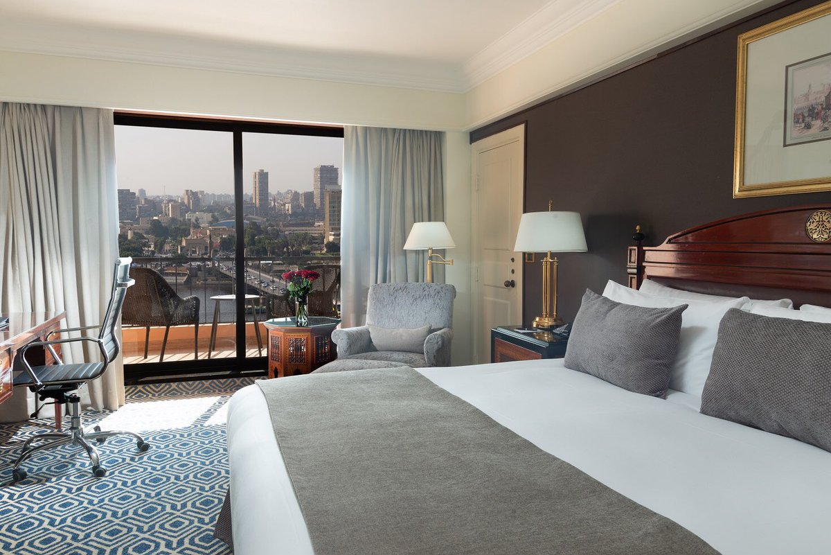 ICSEMIRAMIS's tweet photo. It’s your choice…Sign up for IHG® Rewards Club and stay between June 17 and October 31 and choose double points or fast-track Elite status.* For more information click https://t.co/ES8O32uZua or call 27988000 #InterContinentalLife #ihgrewardsclub https://t.co/dvFdNZmuUt