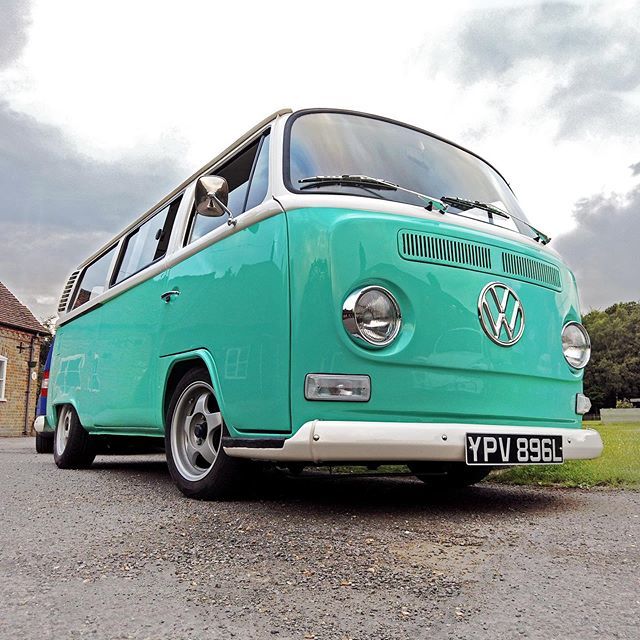 aircooled_life's tweet photo. This #earlybaywindow was at the @wolfsburgweedhuggers club meet the other night, very nice van #wolfsburgweedhuggers #baywindowmafia #aircooledlife @aircooled.life https://t.co/WwQUN8GPhf https://t.co/x1RZQCsdxr