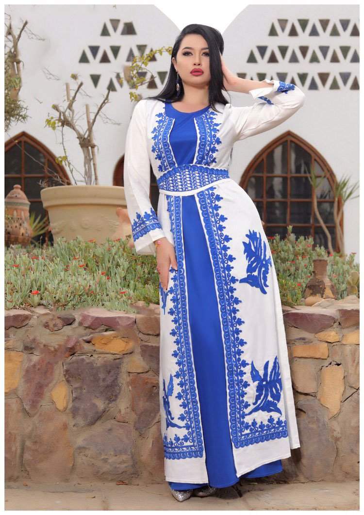 AlmalkaStore's tweet photo. أناقة وفخامة مع القفطان بالألوان الرائعة.. 😍
بمناسبة العيد خصومات كبيرة, والكمية محدووووودة 💥

#جلابية #جلابية_العيد #الملكة #almalka
#ليفربول_مانشستر_سيتي
#كم_اخت_عندك
#ماهي_اجمل_اكله_في_العالم
#نحبك_ياولي_العهد2
#معصيتي__راحتي https://t.co/U6Sxi2bHwr