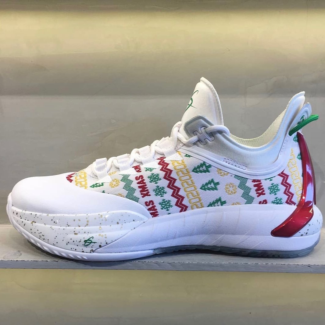 ComplexBets's tweet photo. ANTA officially unveils @GordonHayward’s first signature sneaker, the GH1, in China. Scheduled to launch in December.
📸: sneakonomist (IG) https://t.co/GxA9VH4nM0