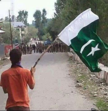 JawadJa29527698's tweet photo. He depend on the Sword if he lacks in faith,
If he has faith he may need No Weapon in the fight #SaveKashmirSOS https://t.co/FklMaHgzMn