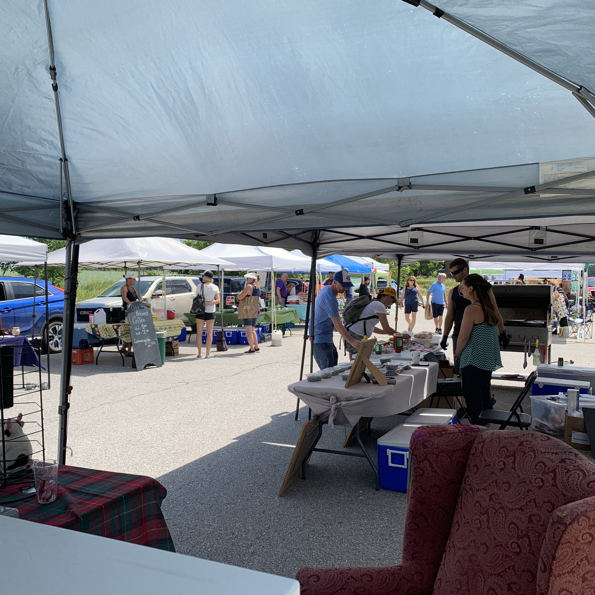Mulmur Farmers’ Market in full swing today!  <a href="/MuseumDufferin/">Museum of Dufferin</a> till 4pm