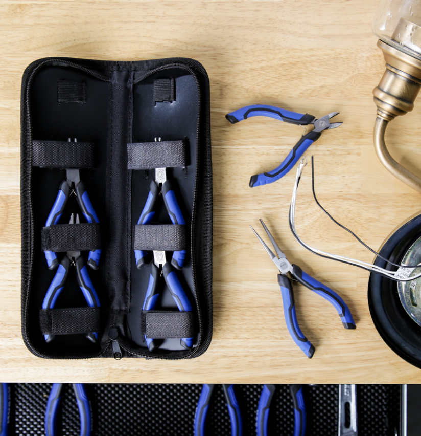 KobaltTools's tweet photo. Even small jobs need the right tools. That's why our fellow crafters and electricians love using our 6-Pack Mini Plier Set. Item # 841223  #KobaltTools #ToolEssentials #DIY 

https://t.co/jxSdYEssq6 https://t.co/WJdfwrvMrj