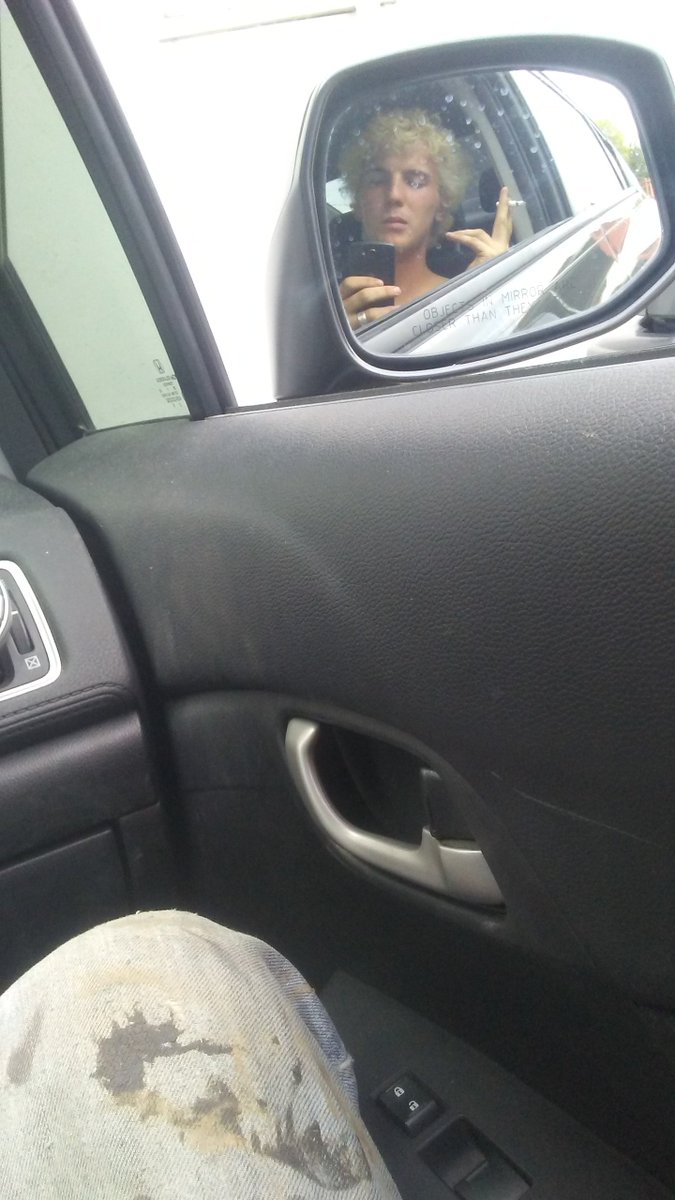 alienfromalien's tweet image. Spotted