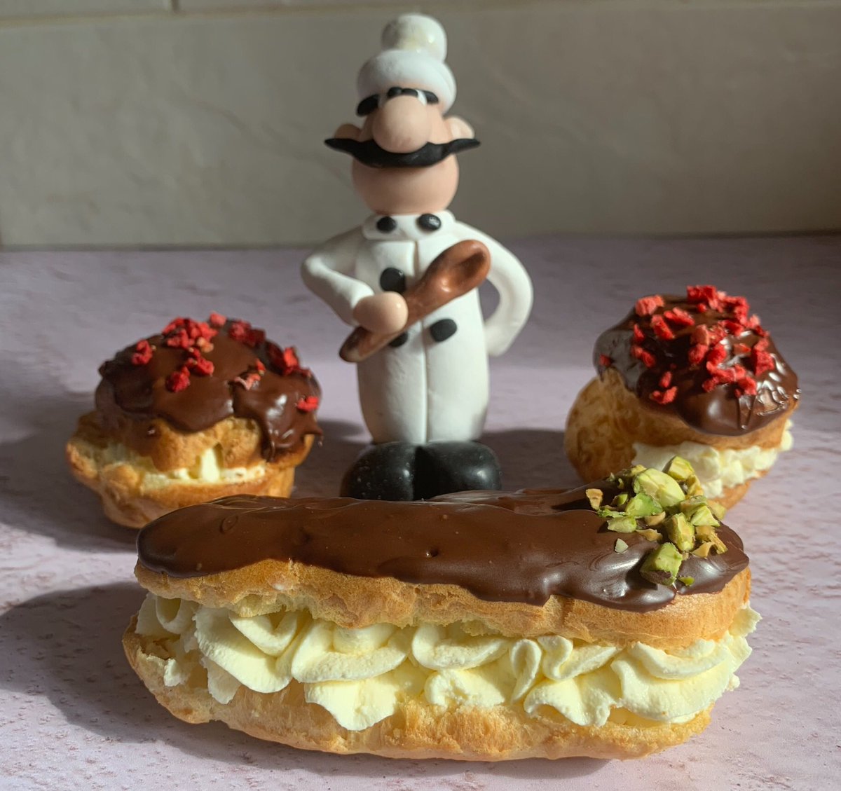 Rob_C_Allen's tweet photo. Chocolate Eclairs that were made, to go with today’s tea. https://t.co/a9oHBG9MOV
