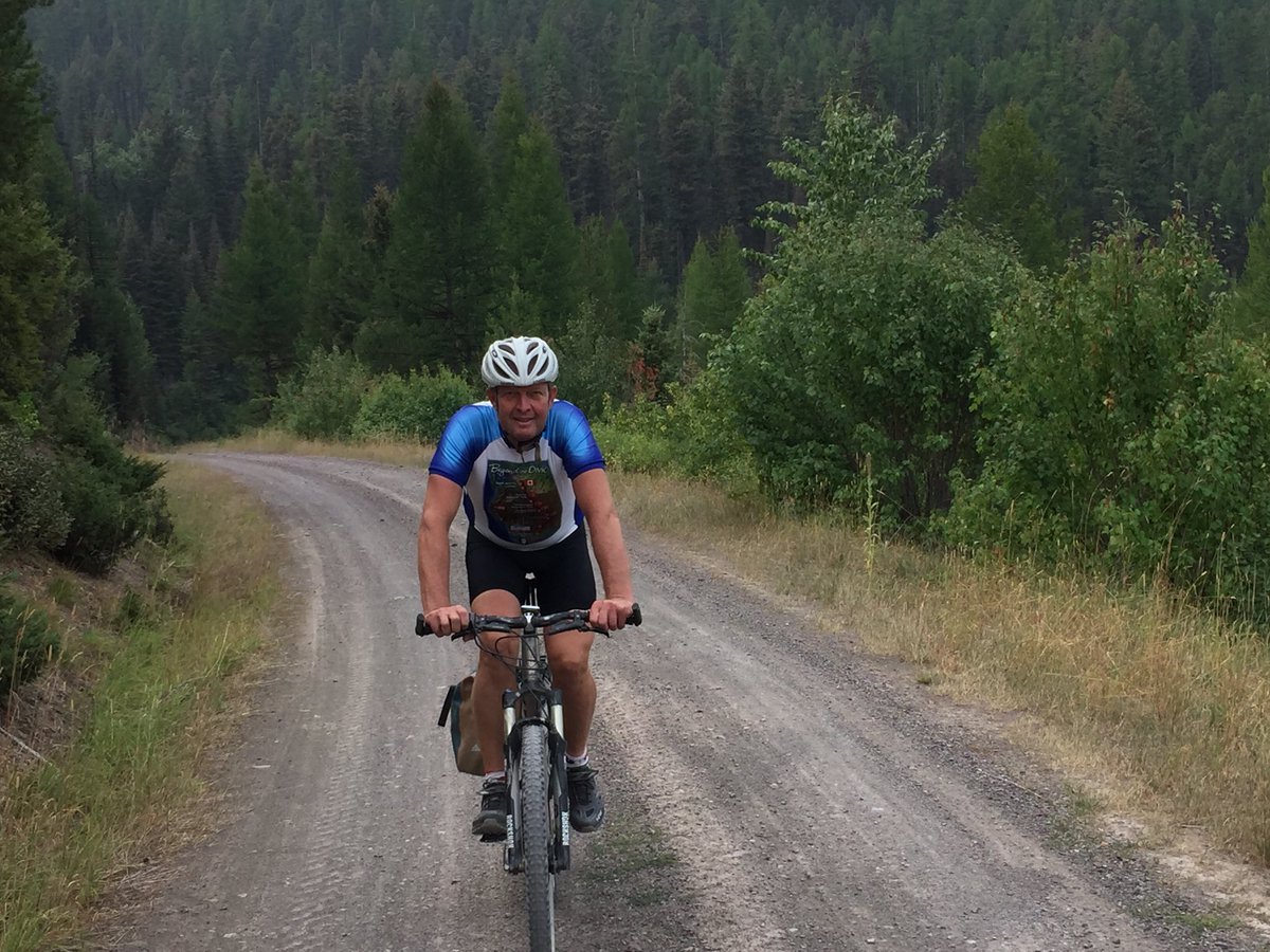 TimFitz99a's tweet photo. Rob van der Geest.
Part owner of Bike-Dreams.
Important part of https://t.co/M0dPrt2iQc 2018 Mountain bike trip.
Great attitude. Wonderful sense of humor. Adventurer. Loves the outdoors. When he smiles (always), we all smile. 😁 https://t.co/rRqpKkXs5T