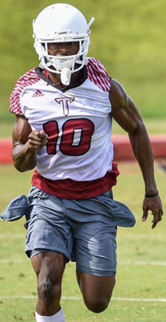 The1CoachSexton's tweet photo. @kp_projectt remember the body goal I gave as a 9th grader? U made it. Kam Chancellor? Ur bigger & much faster then his NFL combine #’s & a CB #MonsterFactory #ImMakingMore @KFleak @BodyzByBig @NacCoach @Ty_Williams01 @Caleb_Webb6 @IsaiahGivens24 #HeadHunta #JsexProduct #NFL https://t.co/Dx2Rs1WvHO