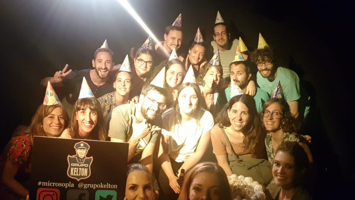 GrupoKelton's tweet photo. Tercera noche del reestreno de #microsopla en @microteatrobcn. Con Helena García, @Beti__ y @SabinaFarres.

#elisabetmartinezdearenzana #grupokelton #helenagarcia #microsopla #microteatrebarcelona #sabinafarres Más información en: https://t.co/6num1GHBOt https://t.co/oSvack54AF