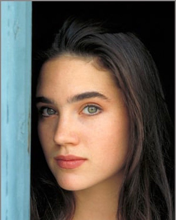 Retrocokes's tweet photo. Fun fact: actress Jennifer Connelly was partially the inspo for Disney’s princess Jasmine. The other inspo was the animator, Mark Henn’s, sister. Jennifer also earned the title of “the most beautiful” eyes in the industry several times as well as the most beautiful woman overall https://t.co/e28sWEsBkp