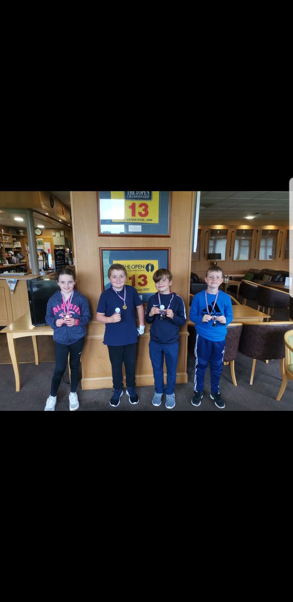 KarynDallas1's tweet photo. A fab flag comp finish to Junior Coaching @ForfarGolfClub #thisbunch 😍👌⛳#ourfuturegolfers #GrowTheGamefromtheroots 👍 https://t.co/YgrNjleEIv