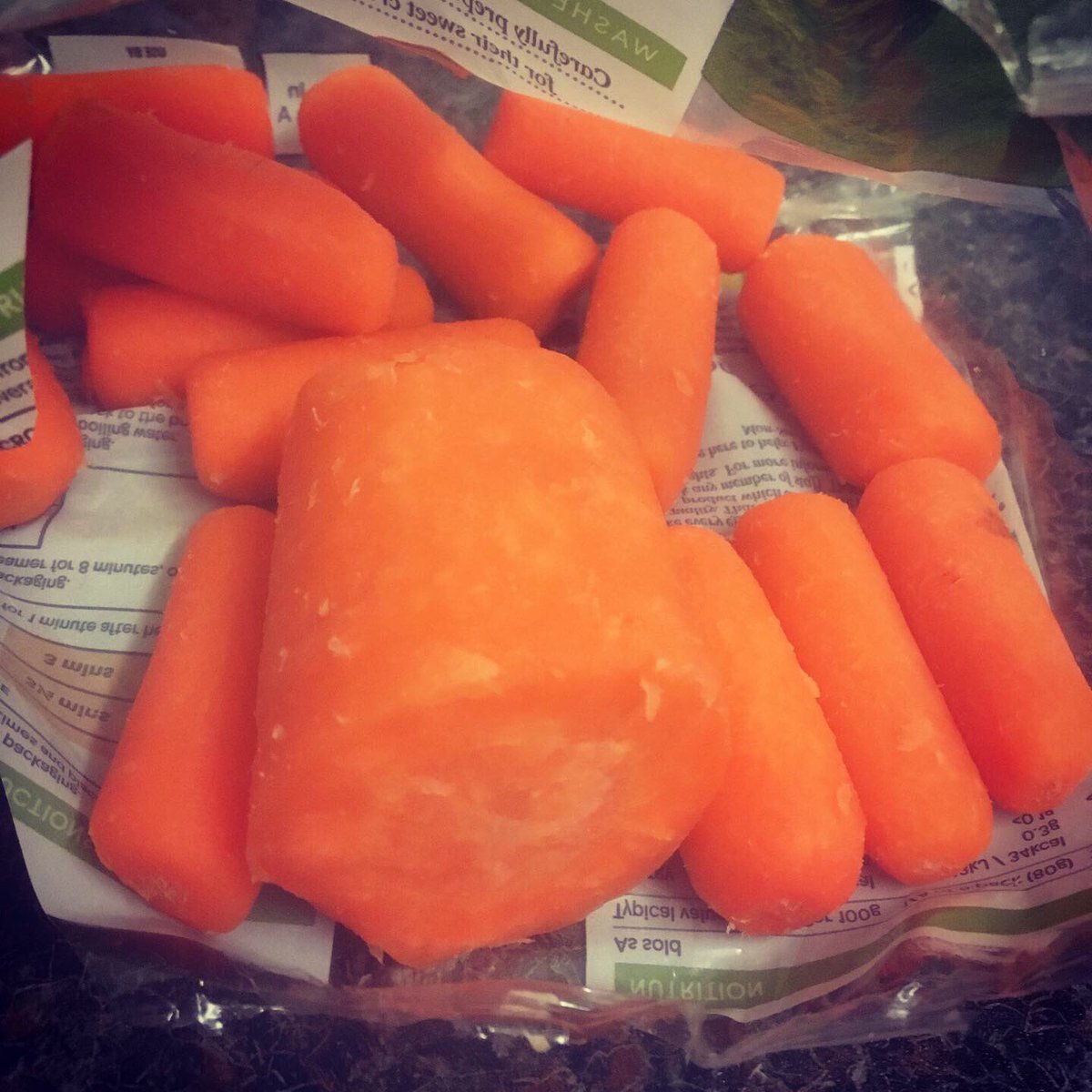 Sascha_Williams's tweet photo. Inside my bag of mini carrots lurks an imposter... #giantcarrot #notsomini #oddoneout @Tesco https://t.co/C2ZCXbiQp7