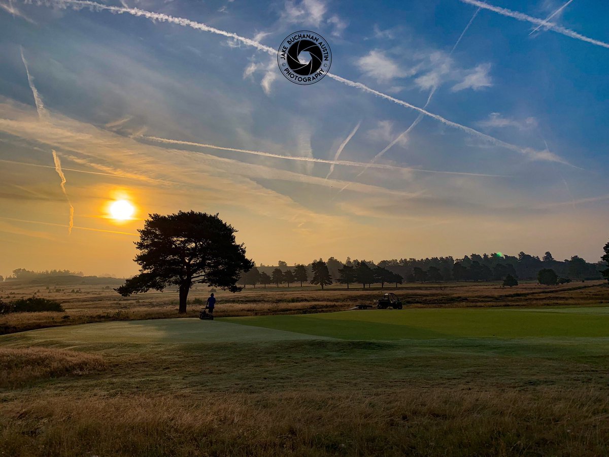 jbaustin2703's tweet photo. Serious shifts put in by the team this week course was looking amazing. Lovely sunrise to finish the week off for the English Amateur open. @peteoliver23 @Joshking_GK @EnglandGolf @HankleyC #EngAm #EngMensAm #hankleycommongolfclub #greenkeeper #golf #biggaltd @biggaltd https://t.co/BMJogq5LuA