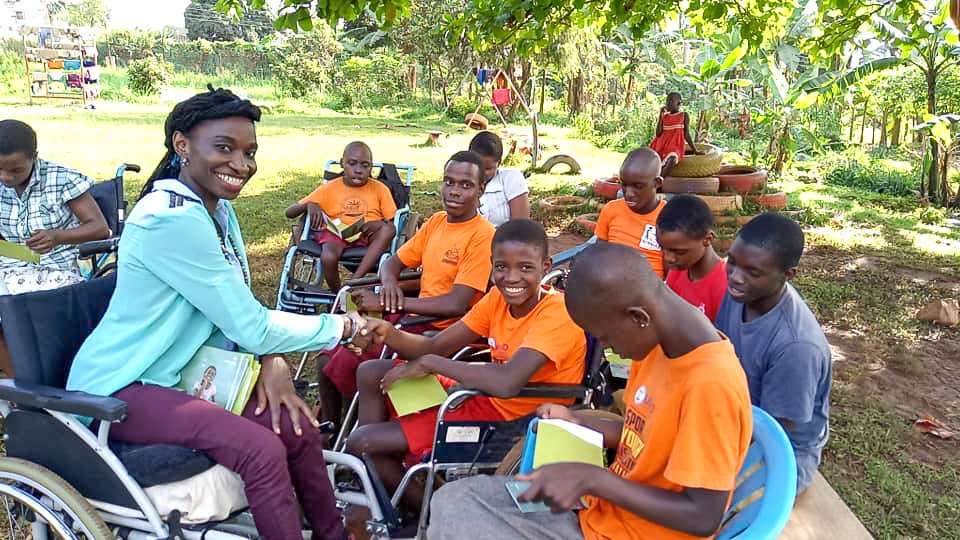 CourtneyDuMonde's tweet photo. She inspires me to life a life WITHOUT limits. She empowers others who are differently-abled through @TunawezaO, she is an example of servant leadership, and she is a model of self-love. #HumansofUNL #MandelaFellows https://t.co/QJy6fOAJhh