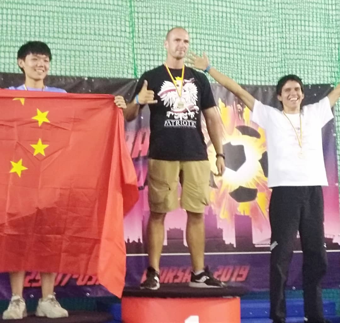 FootbagMedellin's tweet photo. 3er lugar #footbagnet intermedio de @jarleko Sebastian Ceballos en su primer mundial de #footbagworlds2019 #Freestyle #footbagfreestyle #Footbag #Varsovia #Polonia @Telemedellin @Teleantioquia #footbagMedellín @INDERMEDELLIN #FootbagSuramericano #footbagfreestyle gracias https://t.co/q6NqUQJTC3