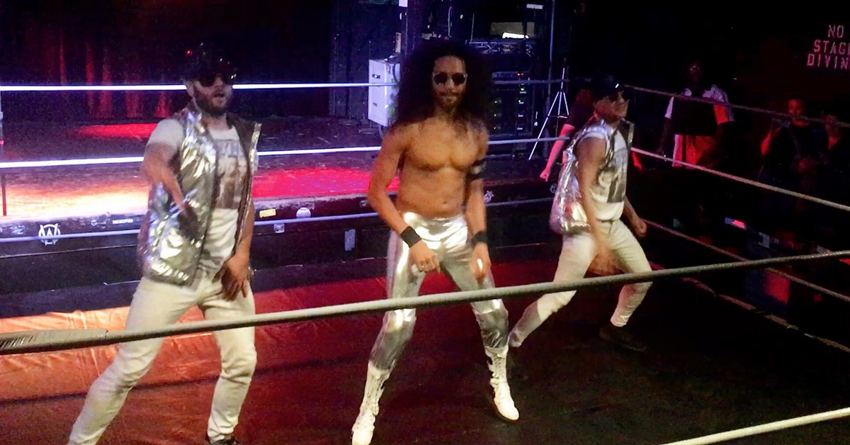 FantasticDork's tweet photo. So last night at @OMGProject42 my guys @all4doras and I had a pop music showdown vs girl group #BFFervescent https://t.co/Ybb5thXLG2