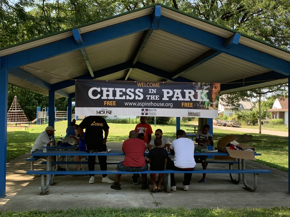 IMPDnews's tweet photo. The best peacemakers in any neighborhood are the neighbors themselves. It takes an entire community to create a safe community and it can start with a simple game of chess. #SeeSomethingSaySomething #PIOConnect https://t.co/HDgYQP3mSy