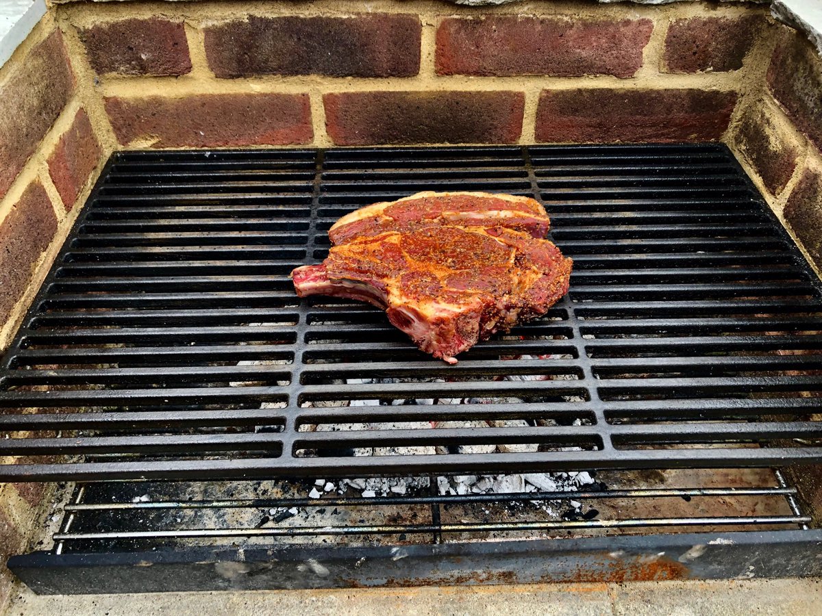 colincurryer's tweet photo. I’ve been looking forward to using the @devonwoodsmoke Cherry Rub for a while, so I got a single rib of beef from our butchers, to go on the BBQ. Oh my, it was just soooooooo good! Absolutely amazing. A great day for your book to finally arrive too! 
#Smokey #BBQ #CherryRub #Beef https://t.co/x2Z6c9ETSn
