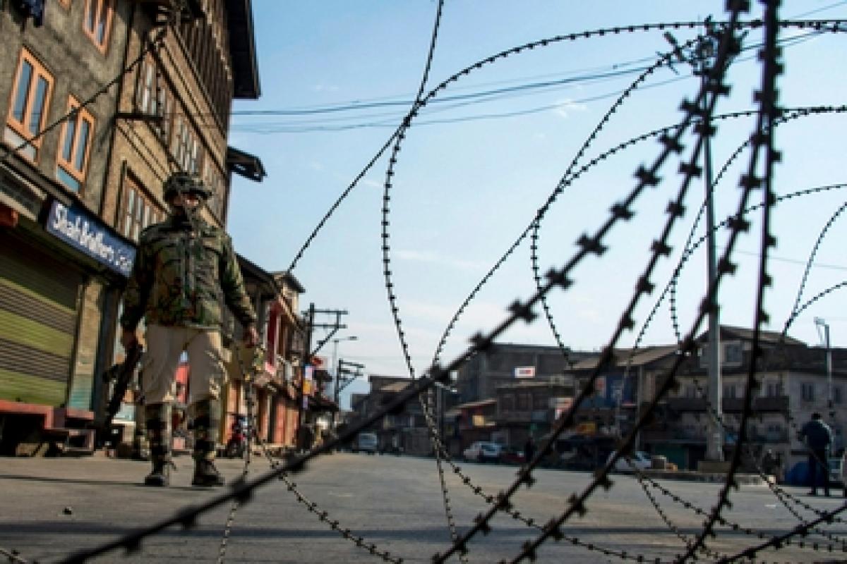 gaur_aanya's tweet photo. Officially confirmed : District commissioner ordered 144 CRPC from 12 tonight. There shall be no movement of public & all schools should be closed, no rallies & public gatherings allowed.
#IndianarmyinKashmir #Indiaforkashmir #Rule144 #JammuRegion https://t.co/cDCftyCdbh