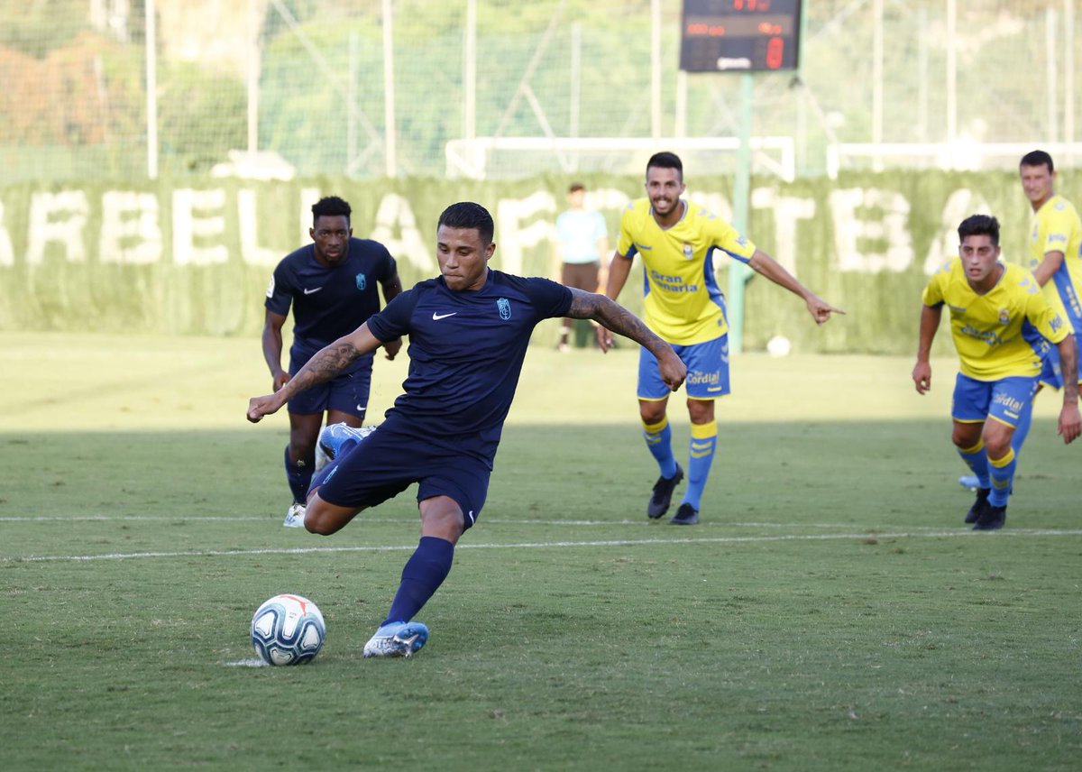 GranadaCF's tweet photo. 48' |0-1| ¡Gol del #Granada! ¡Gol del @Darwin_Machis! Lanzó a la izquierda. El portero se tiró a la derecha.

📺 Señal TV en directo ▶️ https://t.co/nmUf5Iooxb

#LasPalmasGranada #PretemporadaGCF https://t.co/bfrHztqOI6