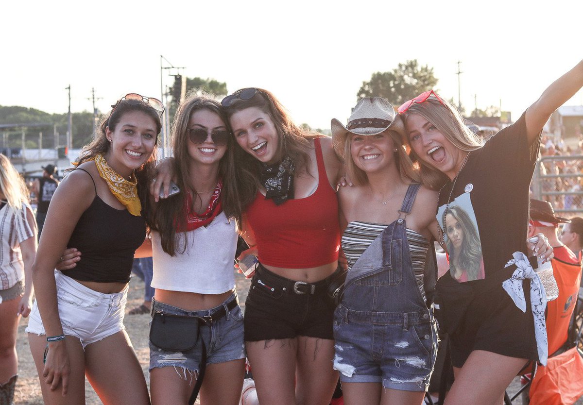 wefestmn's tweet photo. Thank you for an amazing 37th year at #WEFest! We appreciate you coming out to see Chris Stapleton, Keith Urban, Brooks and Dunn and more of the biggest names in country music. Keep an eye out on 2020 information coming soon. Cheers! https://t.co/NqQZAFc0pN