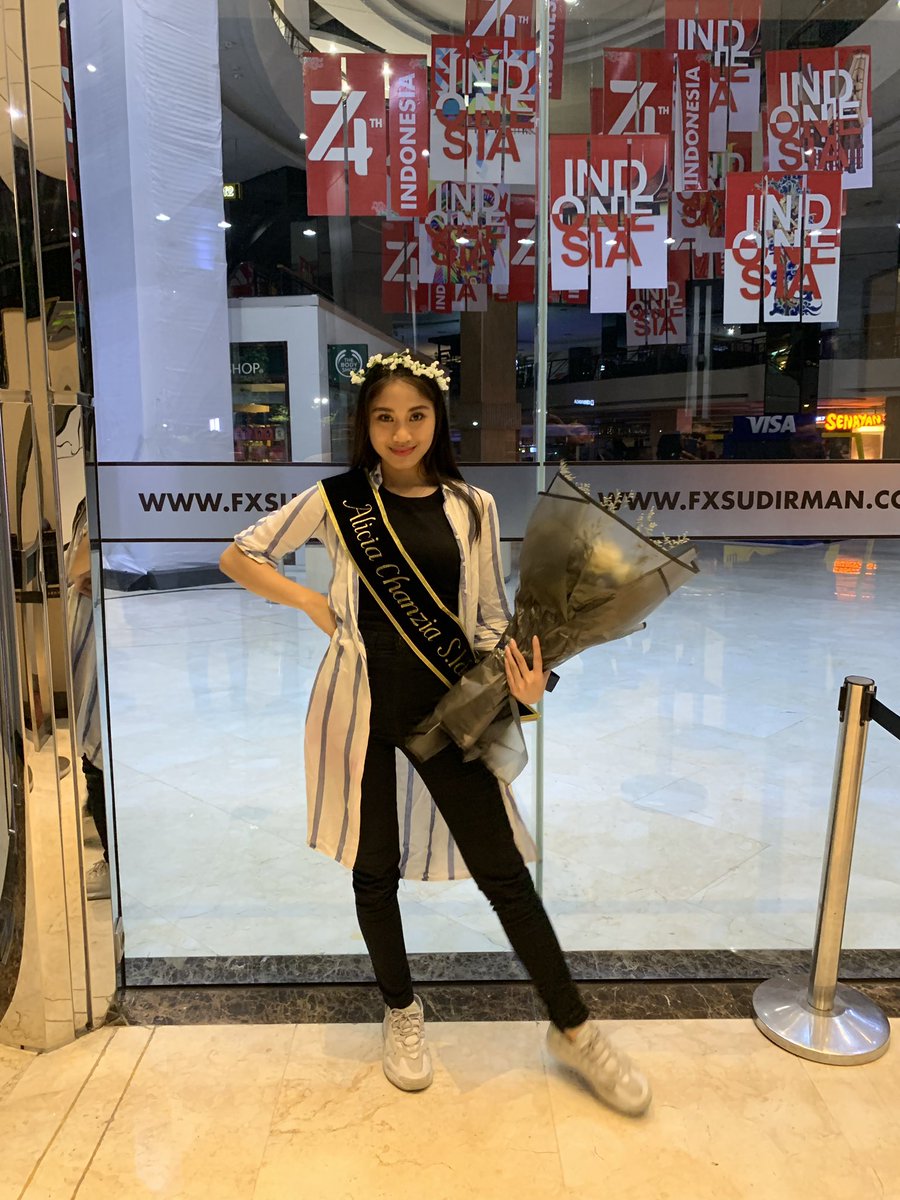Acha_JKT48FC's tweet photo. happy graduation! 

terimakasih sdh menemani dan membuat cerita indah selama 7 tahun ini. walaupun sekarang kita sdh berpisah, kita harus selalu dukung satu sama lain ya. sampai bertemu disaat Tuhan mengizinkan❤️@Acha_JKT48 

#K3nanganAcha https://t.co/07bBwvhNps