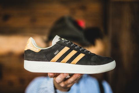 RetroSolesUK's tweet photo. See #adidas #munchen #MIG #oktoberfest starting to go up in price pair on ebay at Β£266 at moment in auction #qualitytrainer https://t.co/1YfQkqvRro